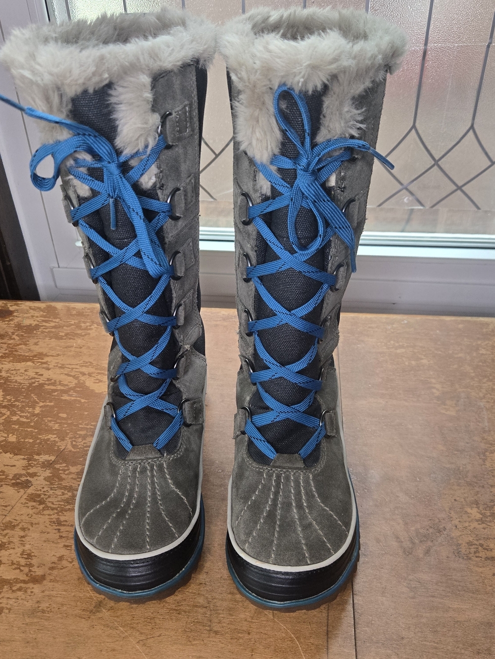 Sorel Tivoli High II Women's Winter Boots Size 7 Gray Blue Waterproof Faux Fur